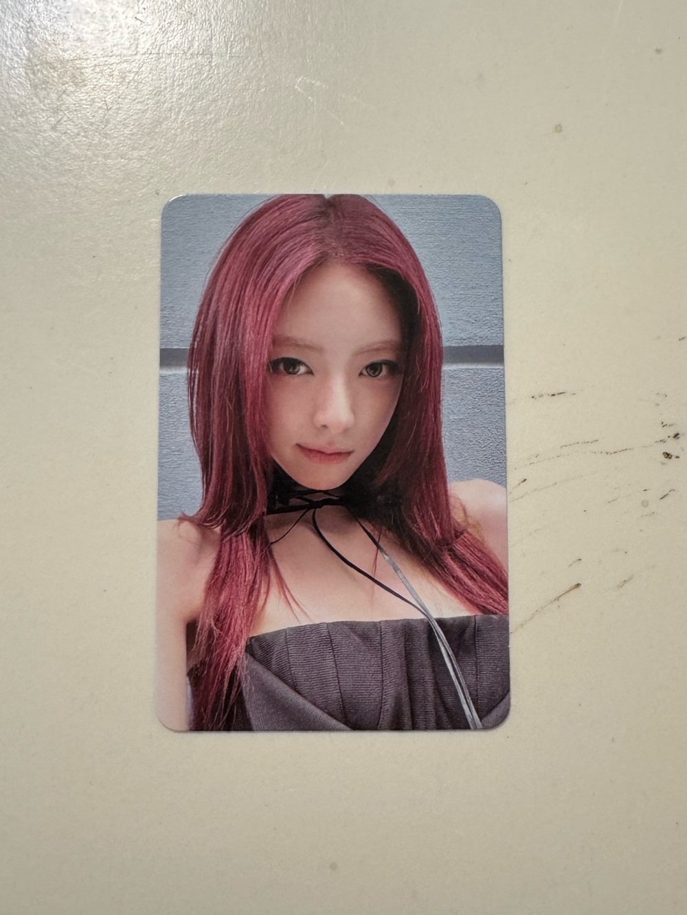 ITZY Yuna Tunnel Vision Photocard